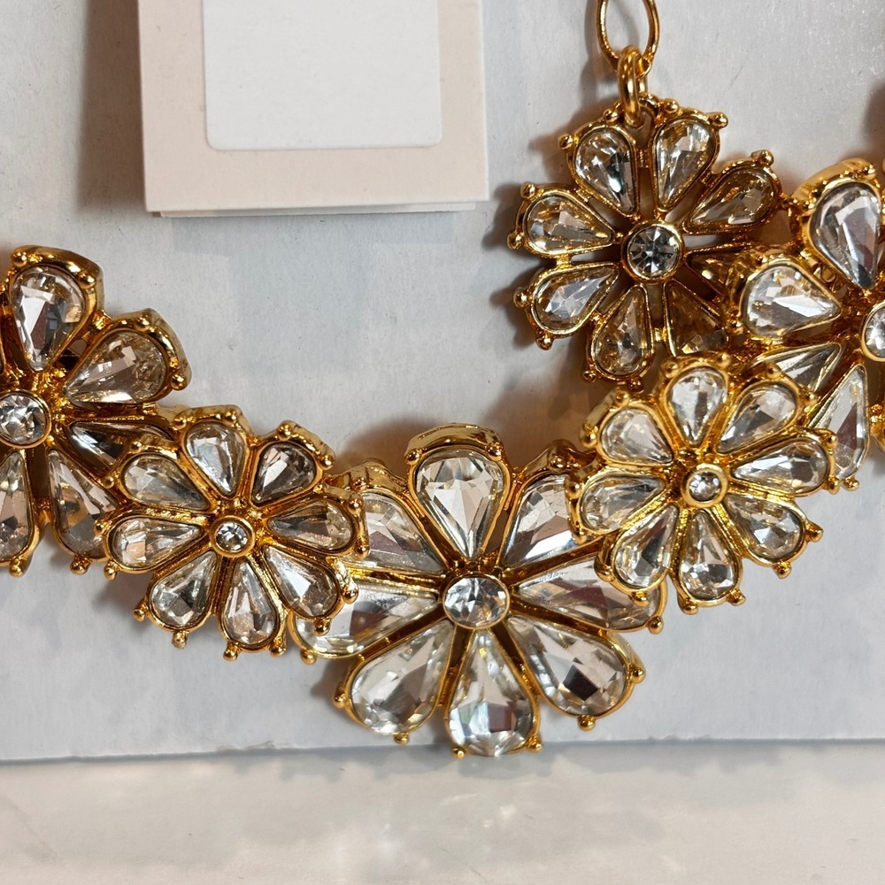Kate Spade Clear As Crystal Flower Necklace Gold Tone Video NWT Sparkle! - Picture 3 of 10
